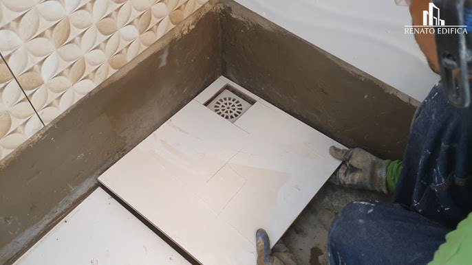 Assentamento de Azulejo Médio Padrão em Banheiros